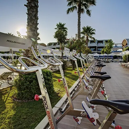 Tui Magic Life Jacaranda Hotel Side