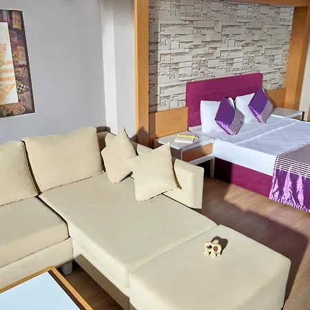 Hotel Tui Magic Life Jacaranda 5*