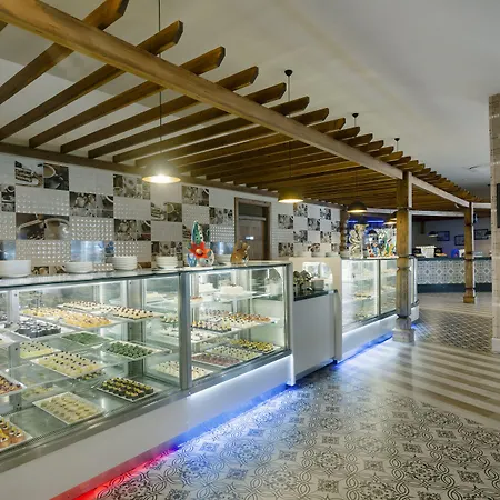 ホテル Tui Magic Life Jacaranda シダ