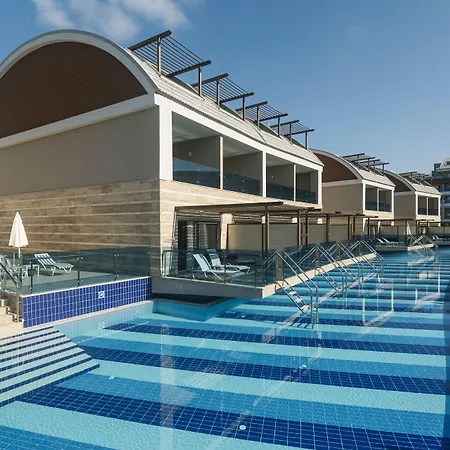 Tui Magic Life Jacaranda