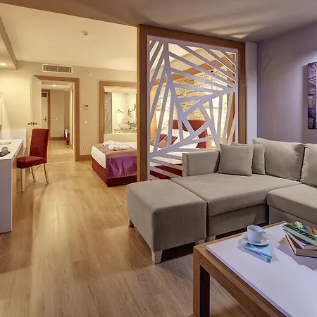 Hotel Tui Magic Life Jacaranda