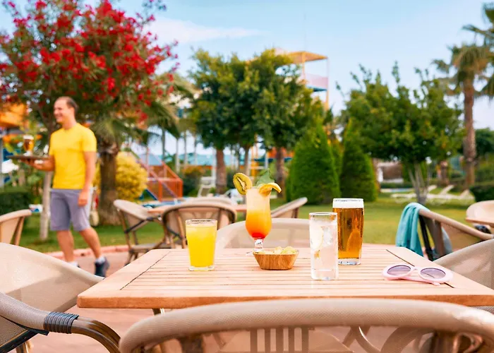 Tui Magic Life Jacaranda Side