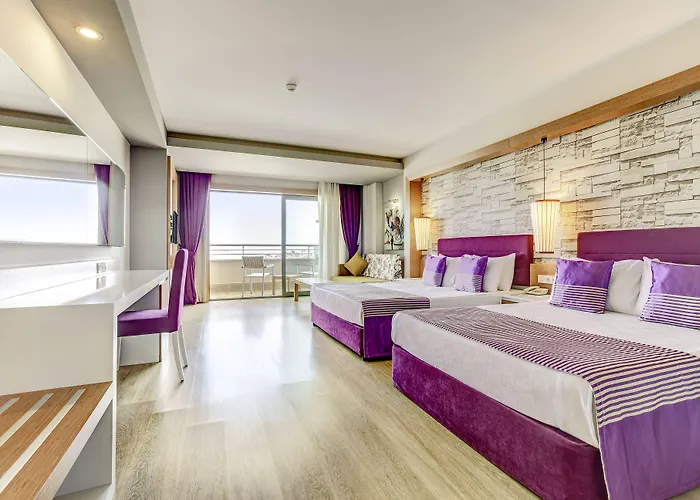 Tui Magic Life Jacaranda Hotell 5*