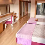 Tui Magic Life Jacaranda Hotel Side