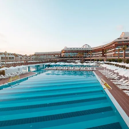 Tui Magic Life Jacaranda Hotel Side