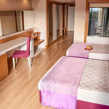 Tui Magic Life Jacaranda Hotel Side