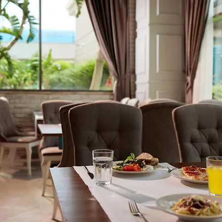 Tui Magic Life Jacaranda מלון 5*